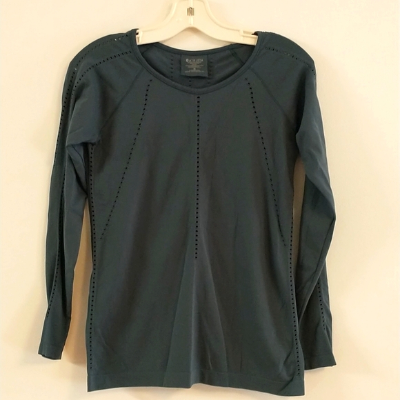 Athleta Foothills Seamless Long Sleeve Tee Small - Picture 2 of 5
